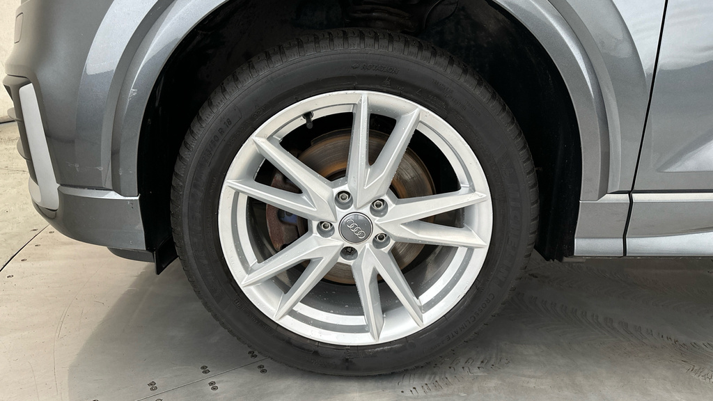 Audi Q2 Grey #21