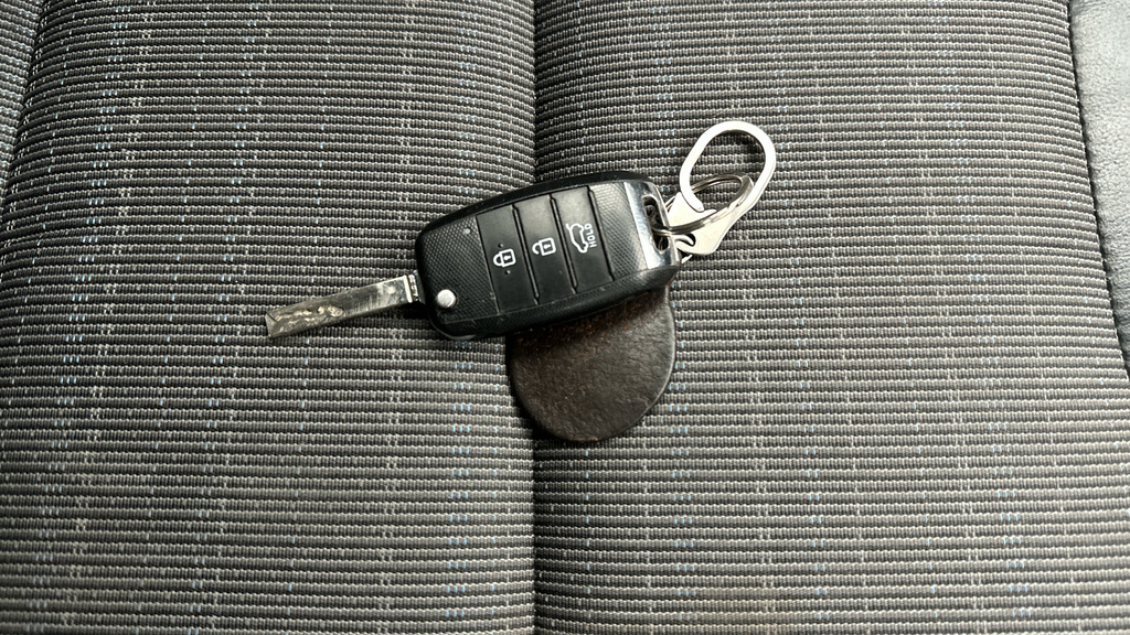 Kia Niro 2 Blue #13