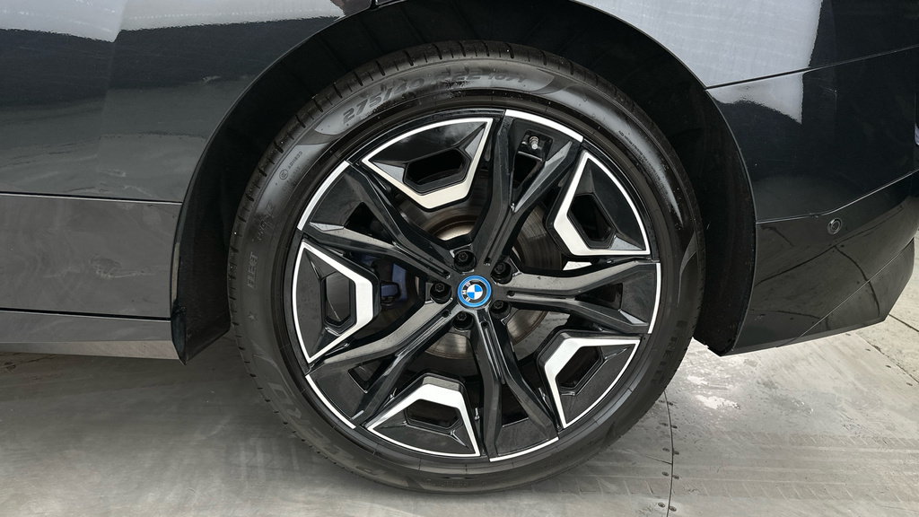 BMW iX 111.5Kwh Xdrive Grey #26