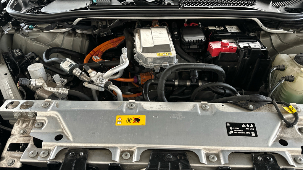 BMW iX 111.5Kwh Xdrive Grey #24
