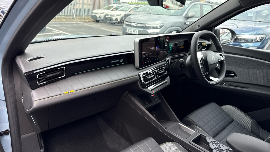 Renault 4 E-Tech Comfort Range 52Kwh Iconic Black #17