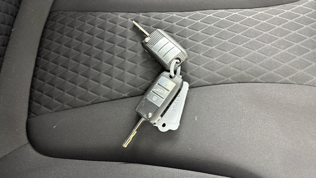 MG MG5 Mg 5 Excite Ev Blue #22