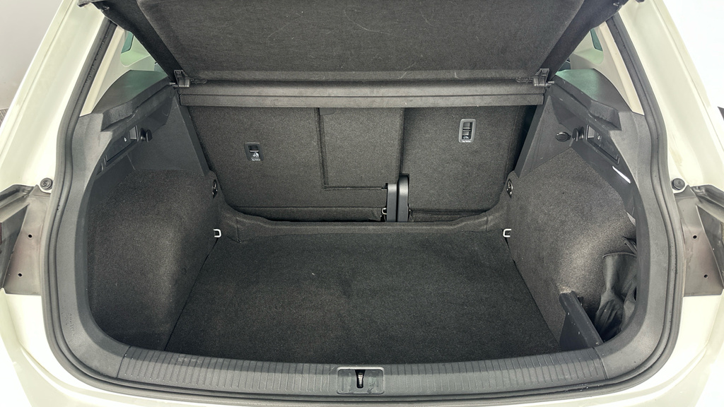 Volkswagen Tiguan 2022 Volkswagen Tiguan 1.5 Life Tsi Grey #25