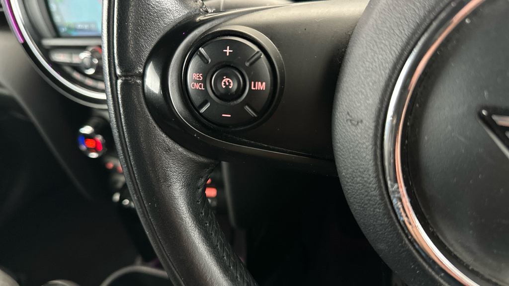 Mini Hatch 1.5 Cooper Classic Red #15