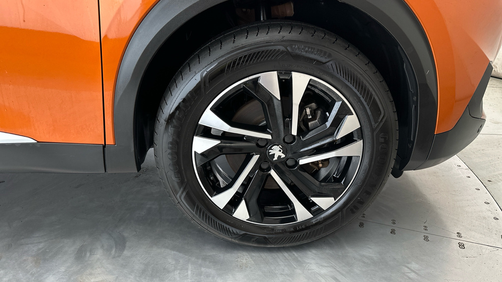 Peugeot e-2008 100Kw Gt Premium 50Kwh Orange #28