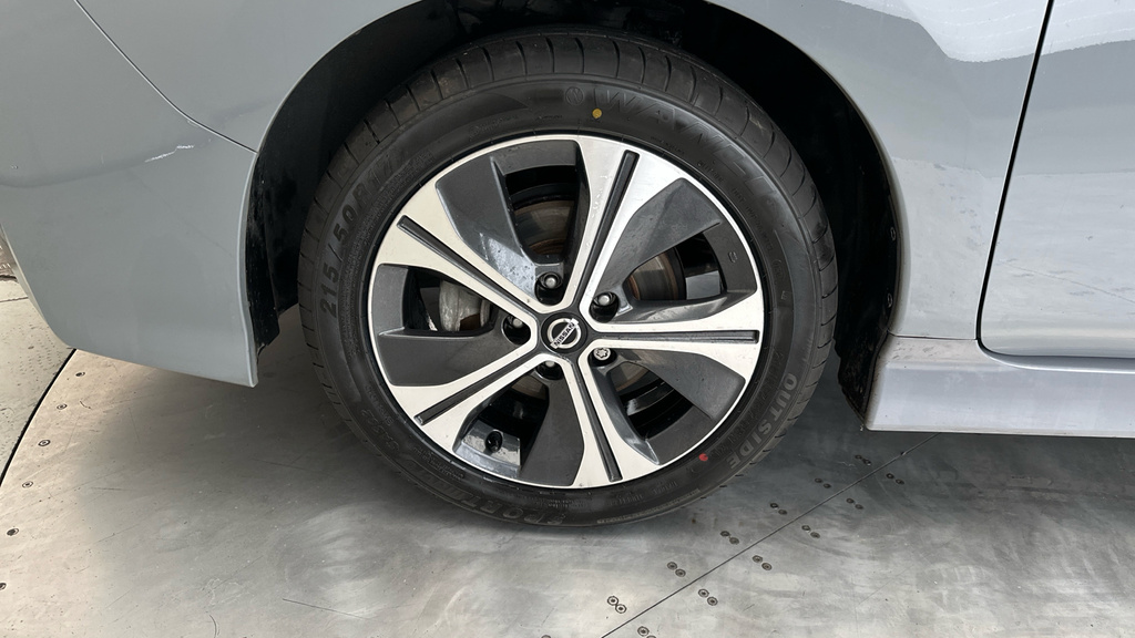 Nissan Leaf 40Kwh Tekna White #23