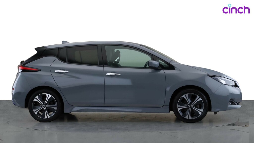 Nissan Leaf 40Kwh Tekna White #2