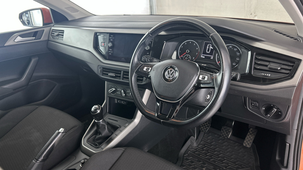 Volkswagen Polo Se Tsi Black #9