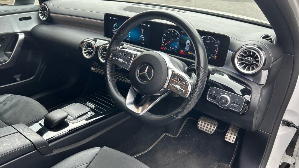 Mercedes-Benz A Class A180 Amg Line Executive Edition Blue #9