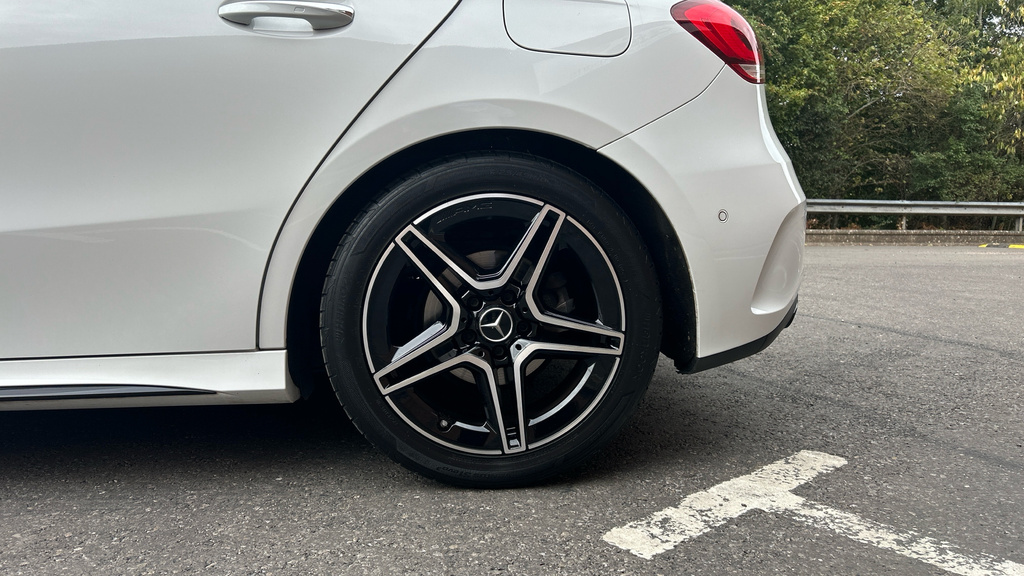 Mercedes-Benz A Class A180 Amg Line Executive Edition Blue #19