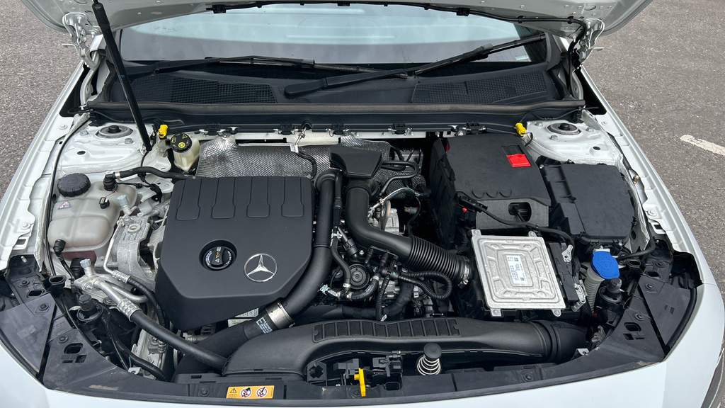Mercedes-Benz A Class A180 Amg Line Executive Edition Blue #16