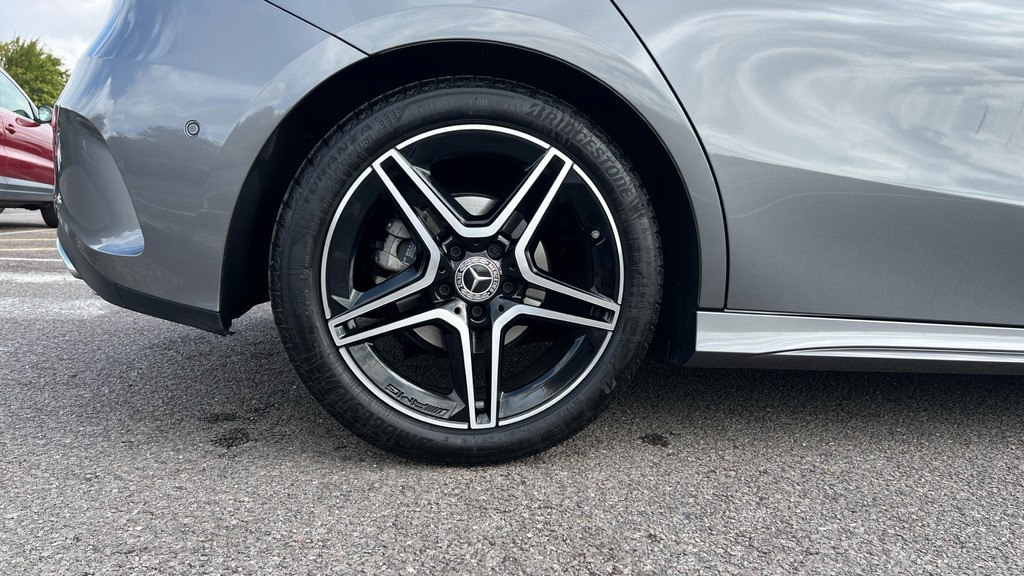 Mercedes-Benz A Class A180 Amg Line Executive Black #25