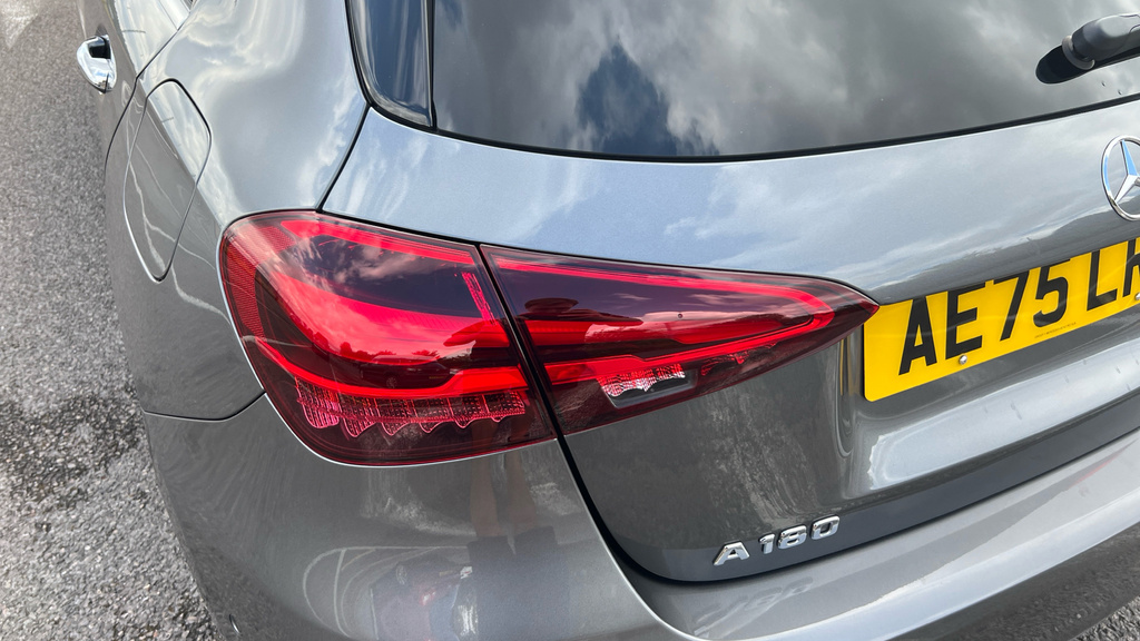 Mercedes-Benz A Class A180 Amg Line Executive Black #31