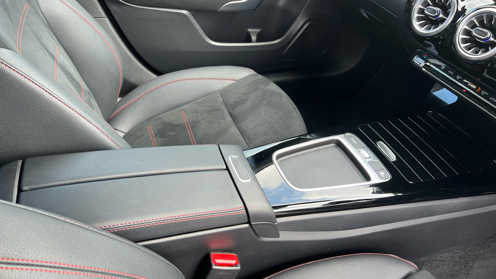 Mercedes-Benz A Class A180 Amg Line Executive Black #39