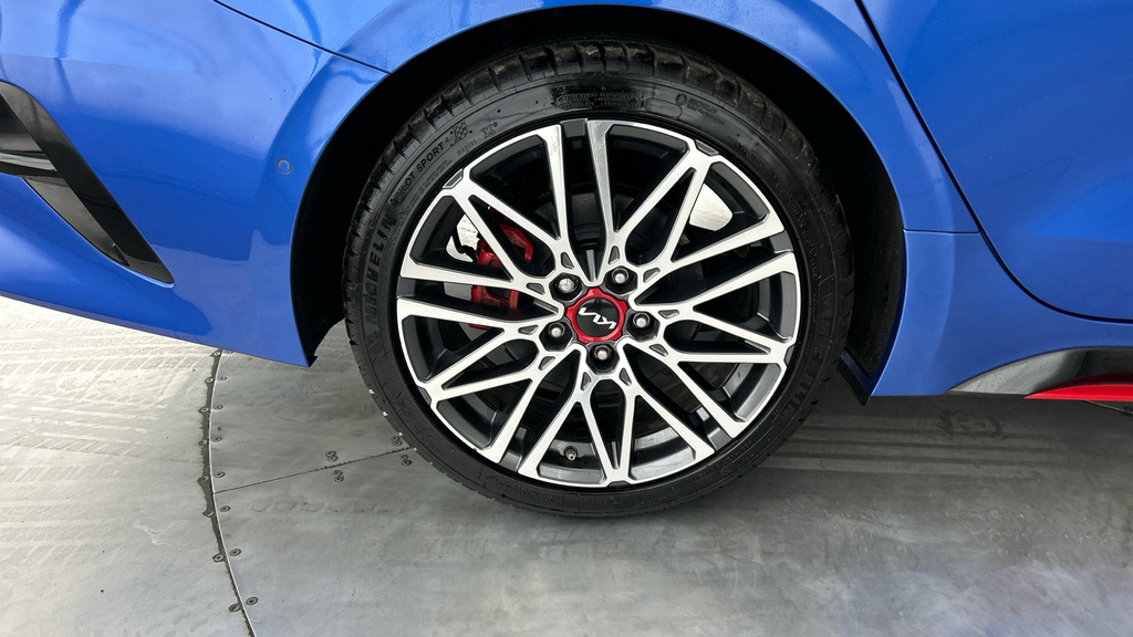 Kia Proceed Gt-line White #25