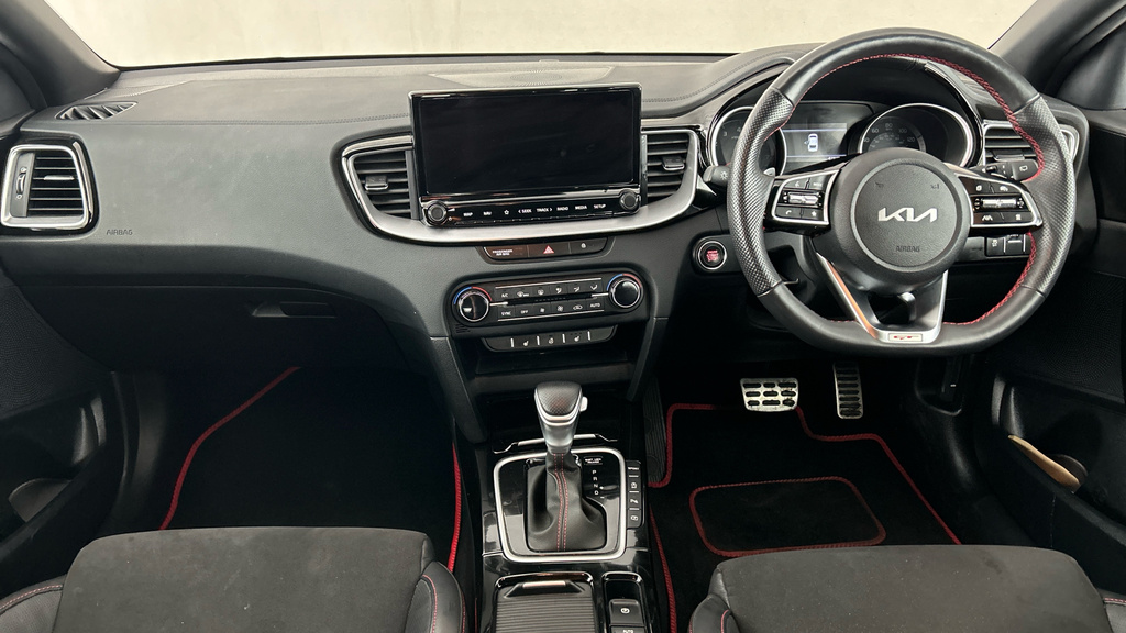 Kia Proceed Gt-line White #13