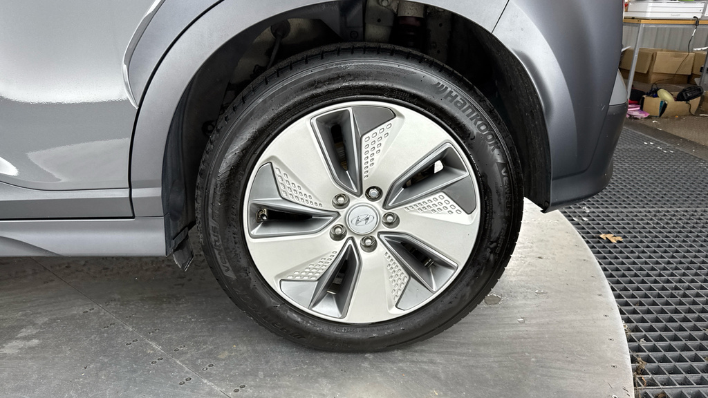Hyundai Kona 150Kw Premium 64Kwh Parking Sensors Ca Grey #17