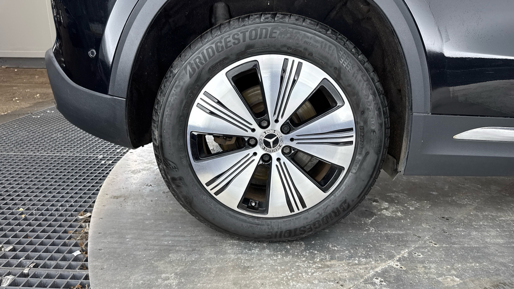 Mercedes-Benz EQA Suv Black #17