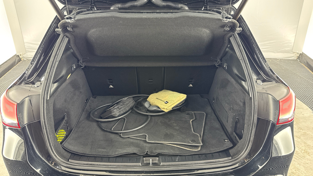 Mercedes-Benz EQA Suv Black #15