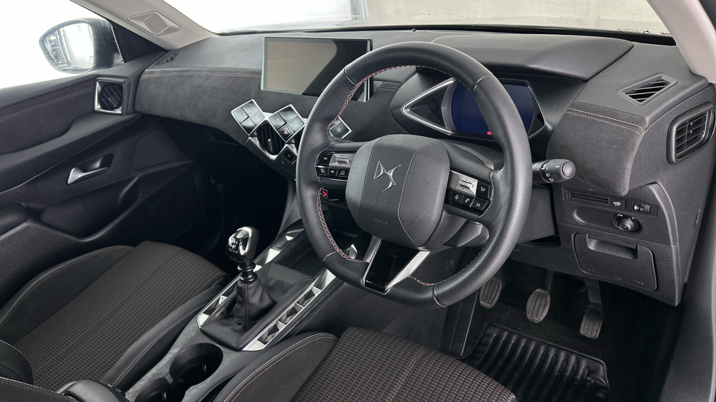 DS DS 3 Electric White #10