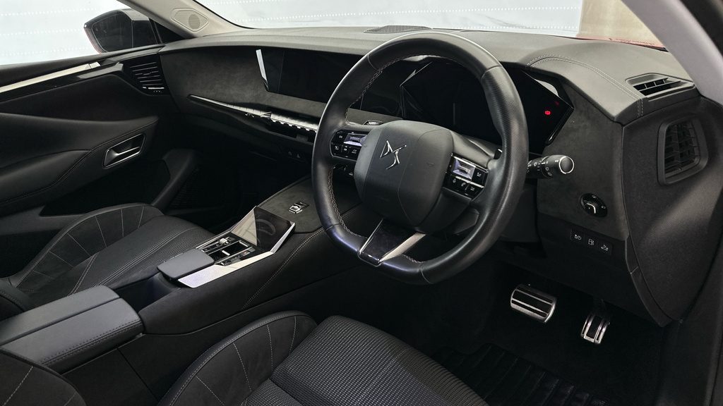DS DS 4 1.6 E-tense 12.4Kwh Performance Line Hatchback 5  #13