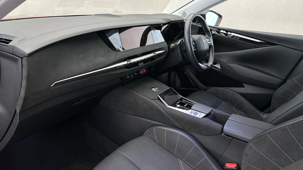DS DS 4 1.6 E-tense 12.4Kwh Performance Line Hatchback 5  #14