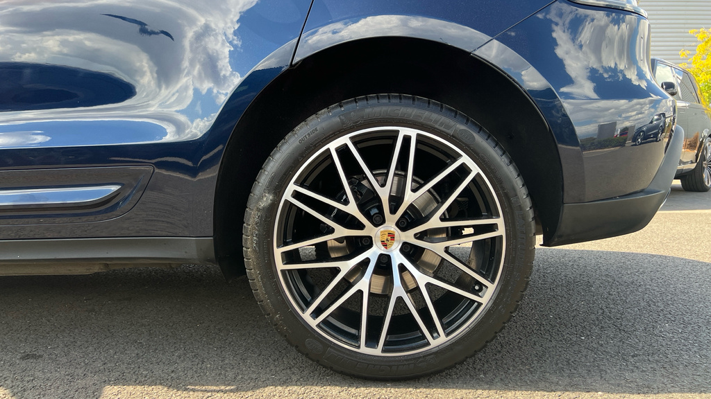 Porsche Macan Automatic  #32