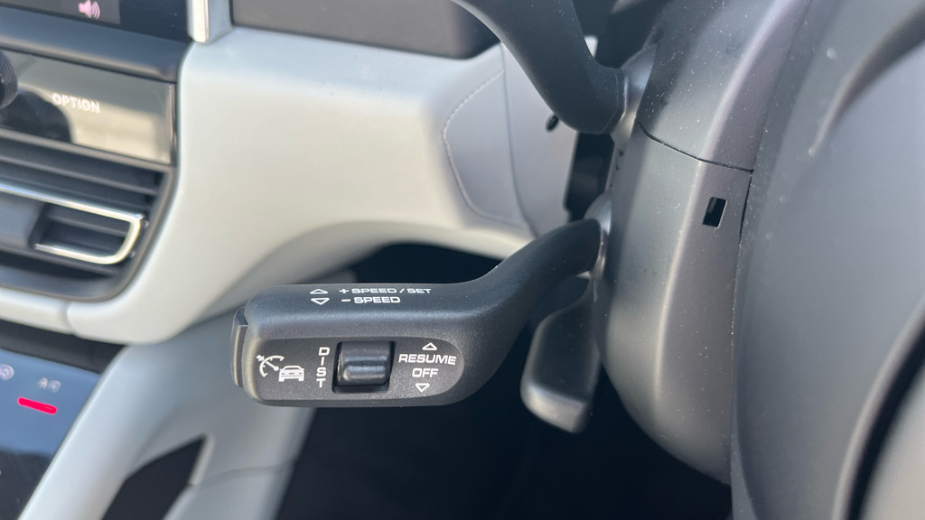 Porsche Macan Automatic  #24
