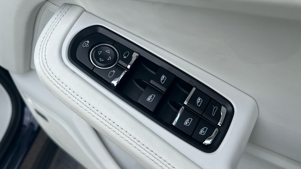 Porsche Macan Automatic  #52