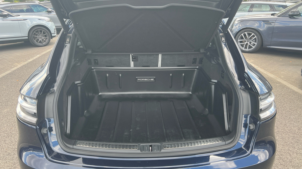 Porsche Macan Automatic  #29