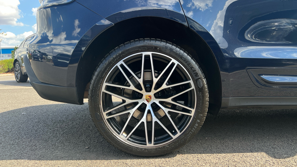 Porsche Macan Automatic  #33
