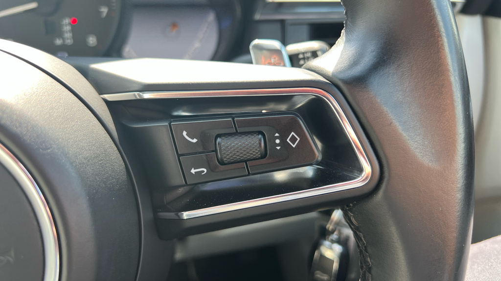 Porsche Macan Automatic  #35