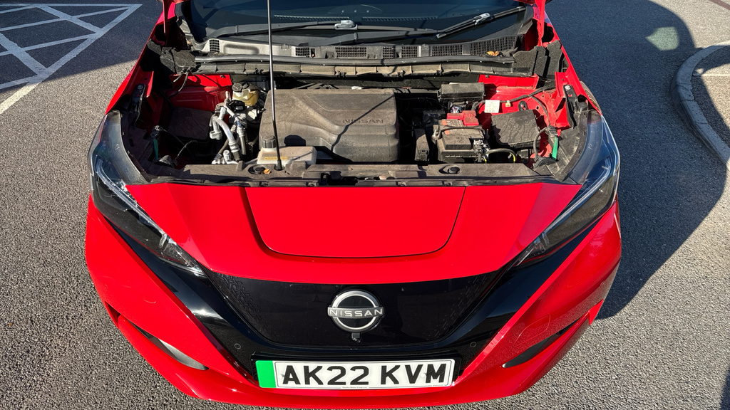 Nissan Leaf 110Kw N-connecta 39Kwh Black #16