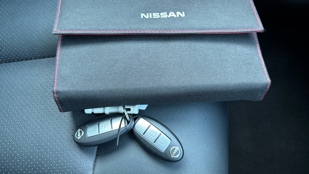 Nissan Leaf 110Kw N-connecta 39Kwh Black #22