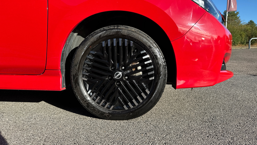 Nissan Leaf 110Kw N-connecta 39Kwh Black #18