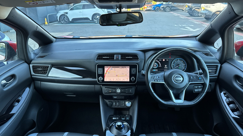 Nissan Leaf 110Kw N-connecta 39Kwh Black #11