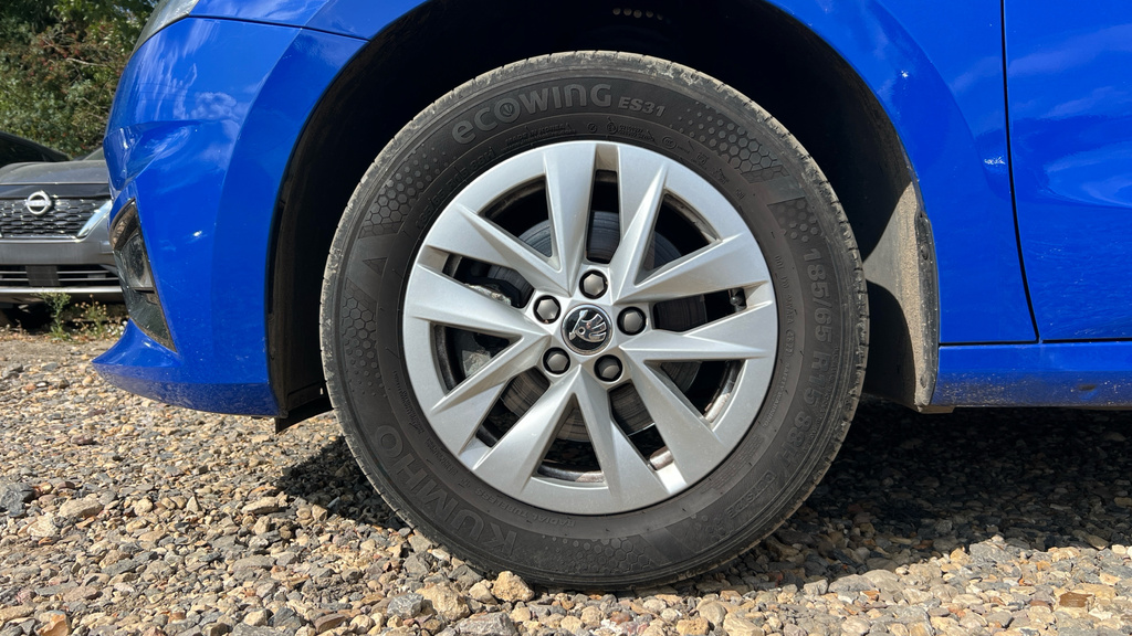 Skoda Fabia 1.0 Mpi 80 Colour Edition Blue #17