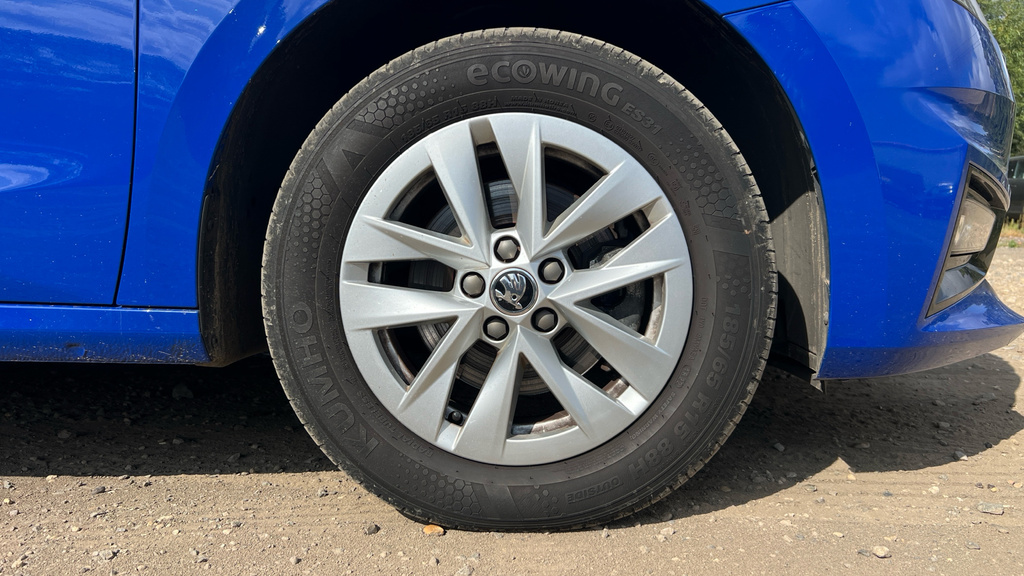 Skoda Fabia 1.0 Mpi 80 Colour Edition Blue #20