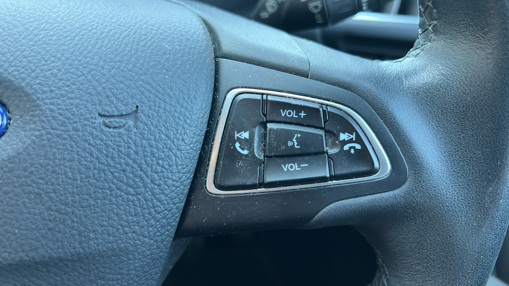 Ford Kuga  Black #33