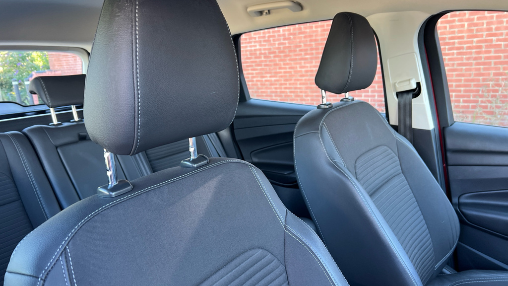 Ford Kuga  Black #42