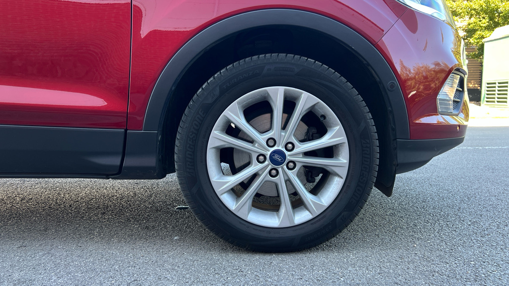 Ford Kuga  Black #30