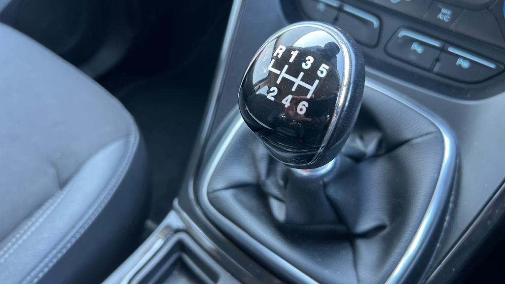 Ford Kuga  Black #37