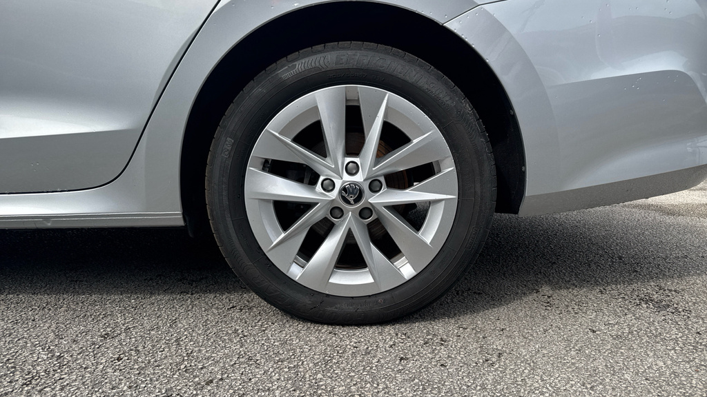 Skoda Octavia 1.5 Tsi 150 E-tec Se L Dsg Black #23