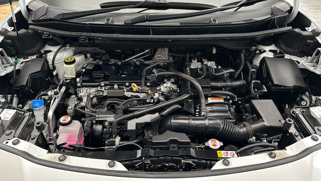Toyota Yaris Cross 1.5 Hybrid Excel Cvt Black #24