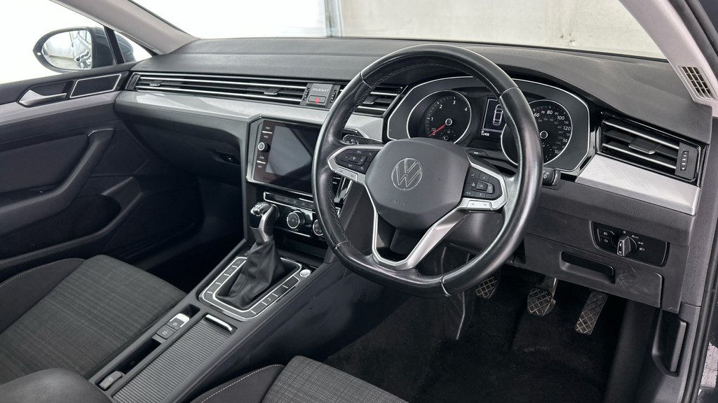 Volkswagen Passat Se Blue #11