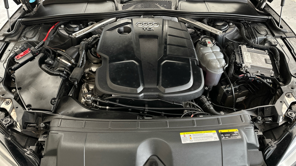 Audi A5 Hatchback Black #24
