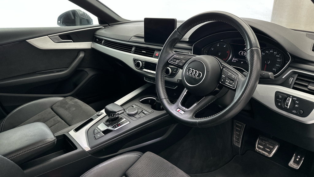 Audi A5 Hatchback Black #12
