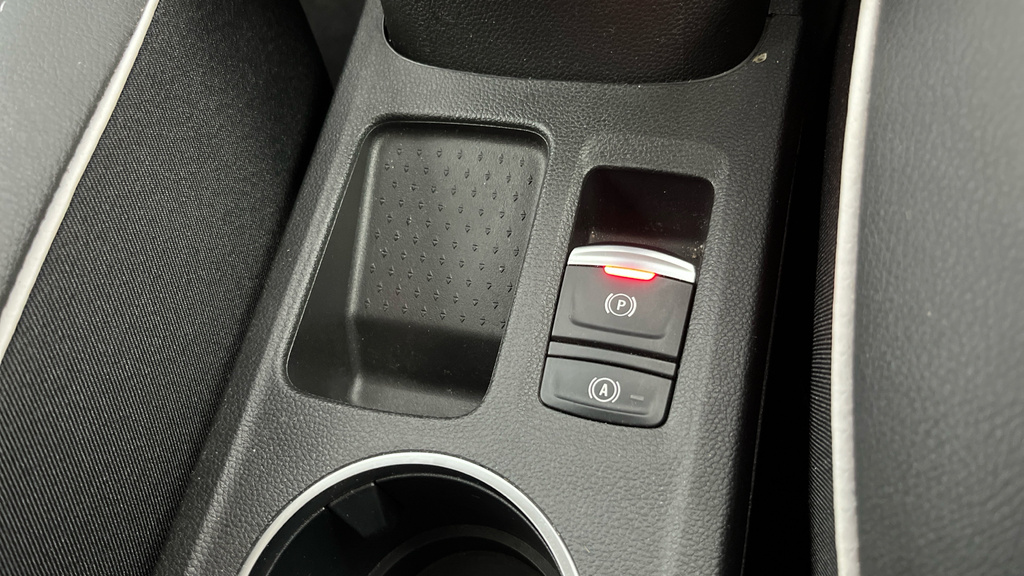 Renault Captur E-tech Launch Edition Black #12