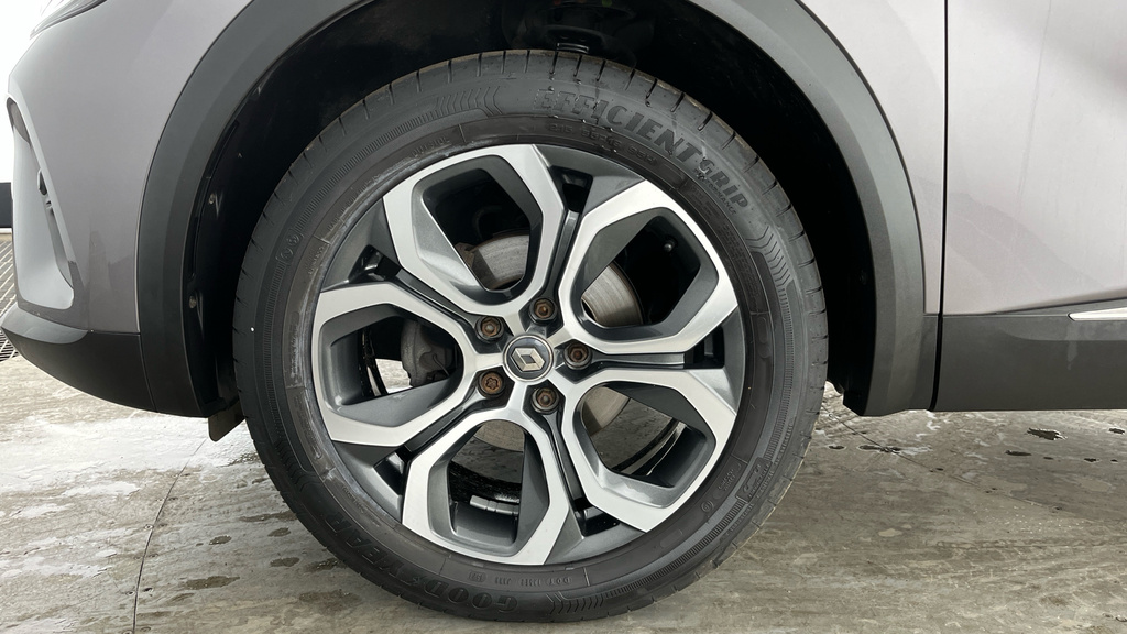 Renault Captur E-tech Launch Edition Black #29