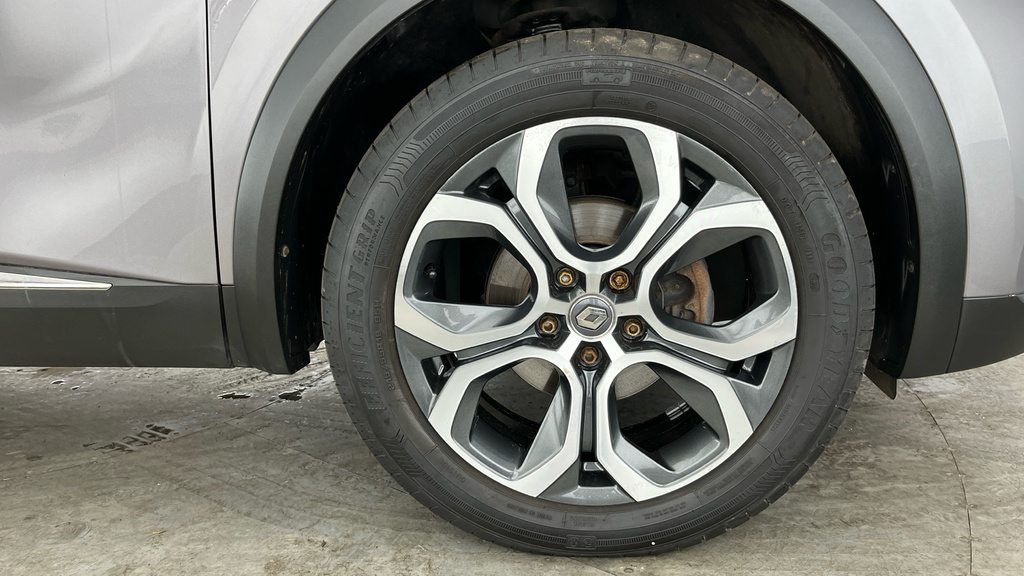 Renault Captur E-tech Launch Edition Black #32
